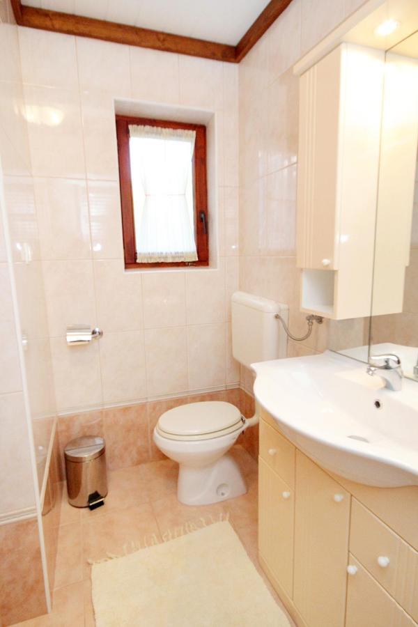 Apartment Klenovica 5580B Eksteriør bilde